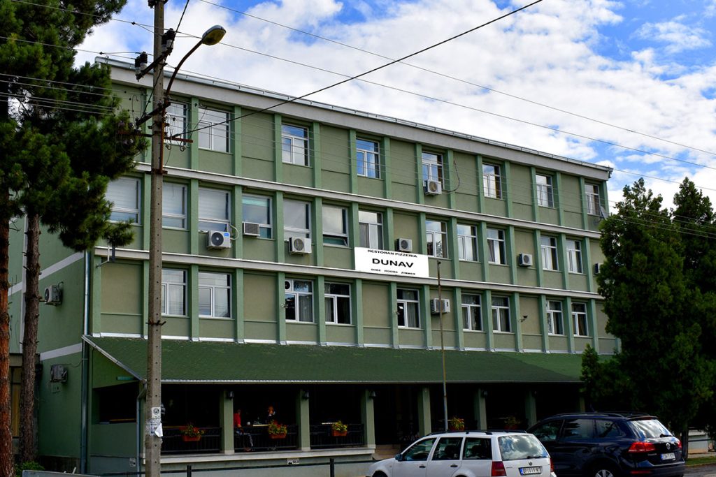 Zgrada-restorana-Dunav-u-Celarevu