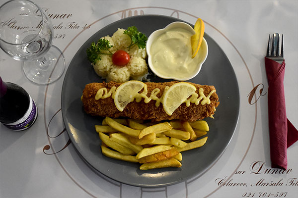 Karadjirdjeva-snicla-Restoran-Dunav-Celarevo